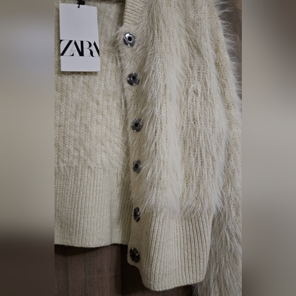 ZARA Faux fur cream cardigan. Size Medium NWT - Picture 8 of 16